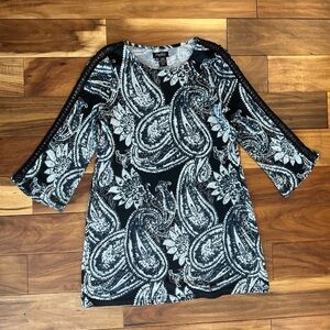 Papillion Black and Grey Paisley Long Sleeve Sweater Dress size Medium